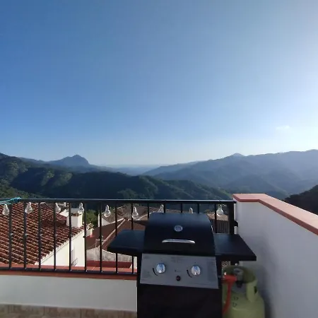Casa Perejil, Un Balcon Al Genal