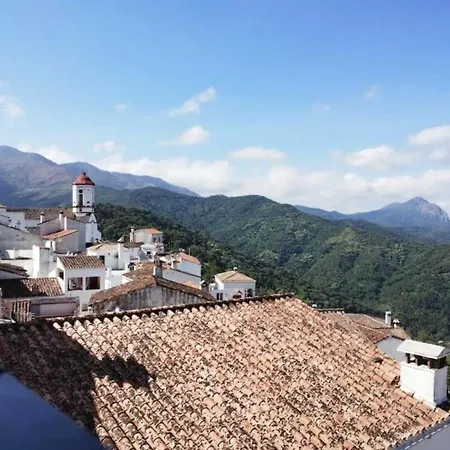 Casa Perejil, Un Balcon Al Genal Holiday home