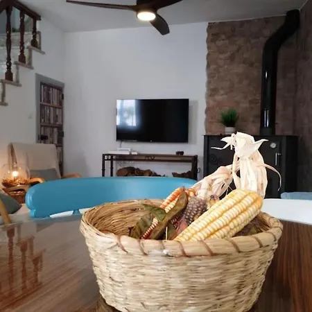 Casa Perejil, Un Balcon Al Genal *