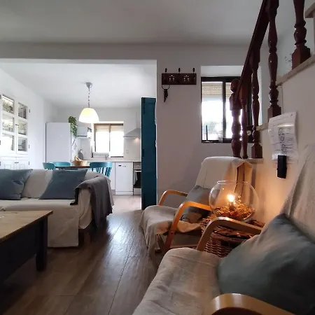 Casa Perejil, Un Balcon Al Genal