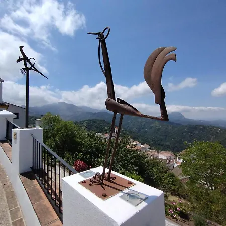 Casa Perejil, Un Balcon Al Genal Holiday home