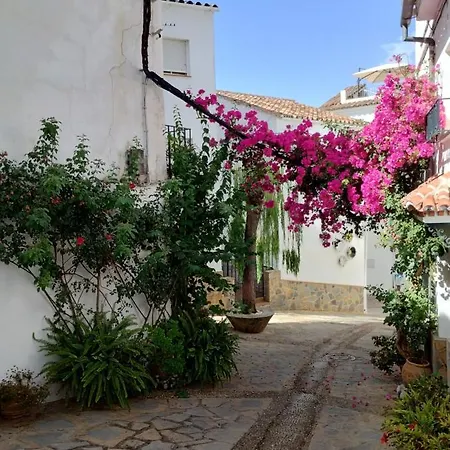 Holiday home Casa Perejil, Un Balcon Al Genal