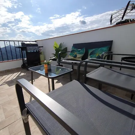 Casa Perejil, Un Balcon Al Genal Holiday home *